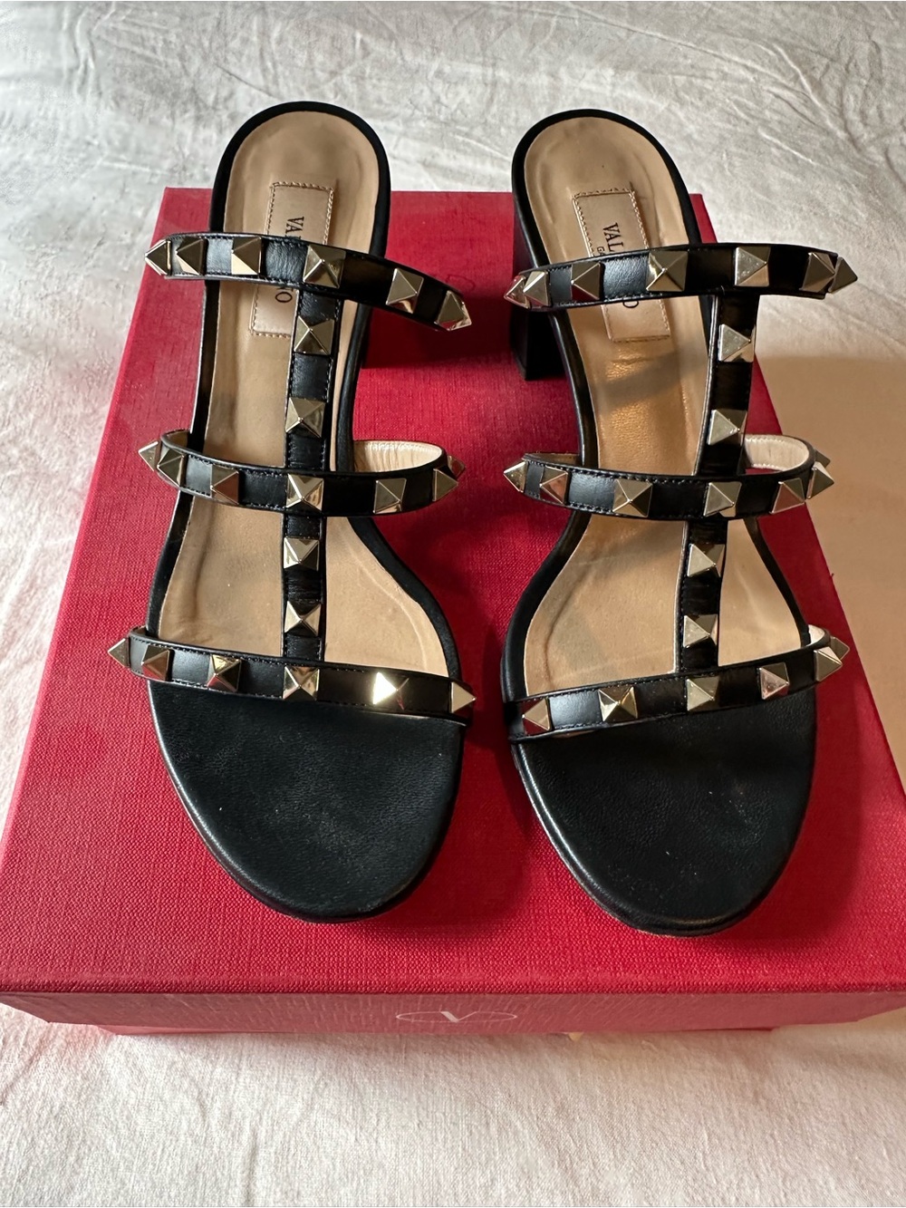 Authentic Valentino Rockstud Leather Slide Sandals (60 mm) - Picture 2 of 9